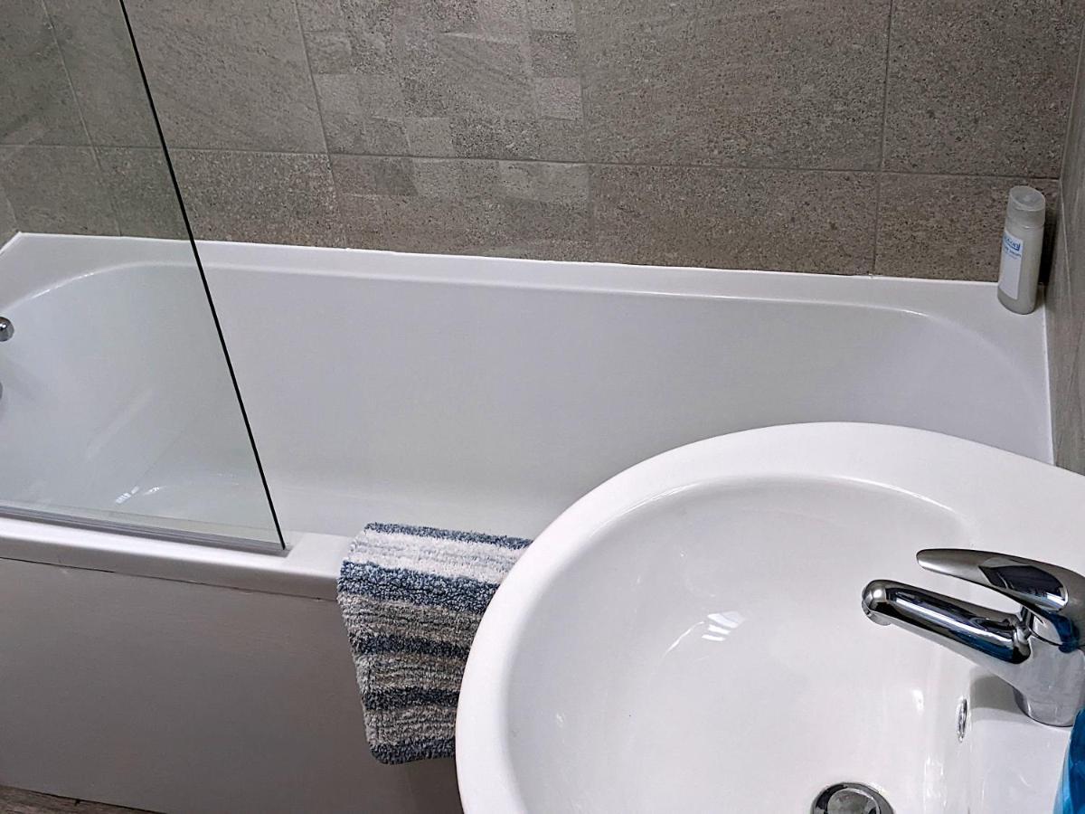 Racecourse Apartment Донкастър Екстериор снимка